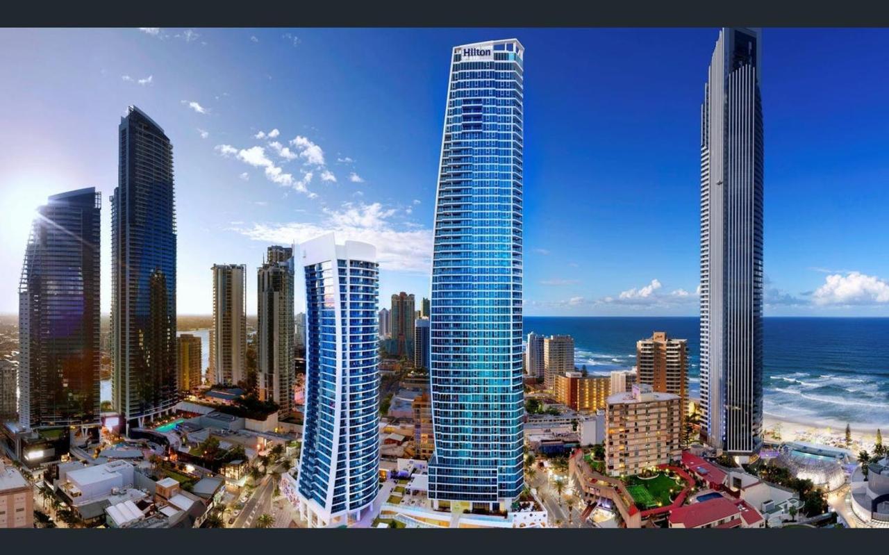 Hilton 2 Bed 2 Bath With Car Park 12704 Apartment