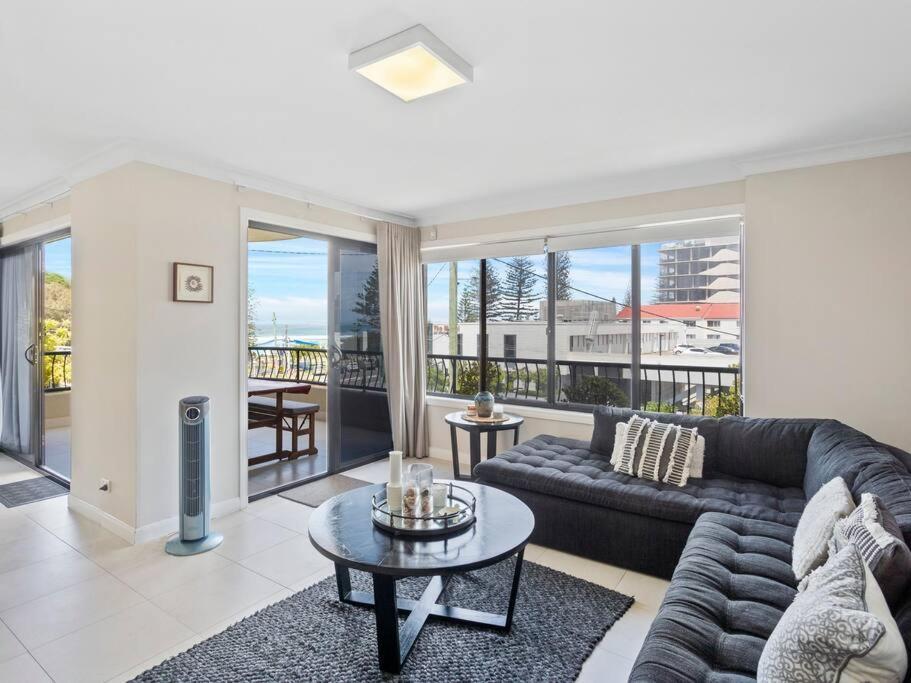 Miami House - Hosted By Burleigh Letting