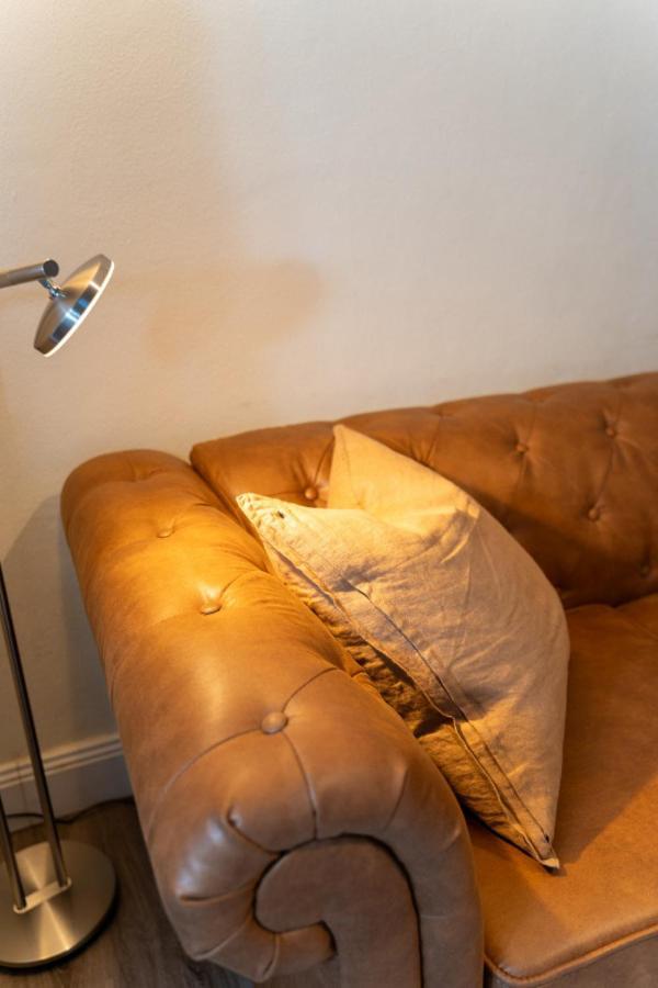 The Midtown - Modern Oasis With Ev Charging Pool Netflix Apartment