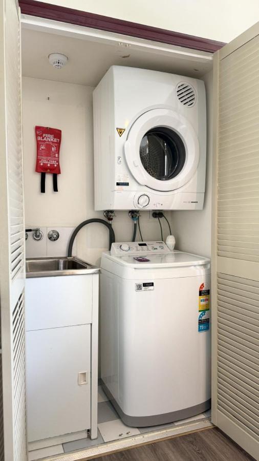 The Midtown - Modern Oasis With Ev Charging Pool Netflix