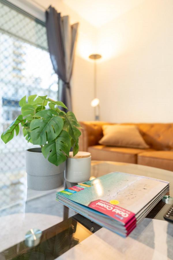 Apartment The Midtown - Modern Oasis With Ev Charging Pool Netflix Gold Coast