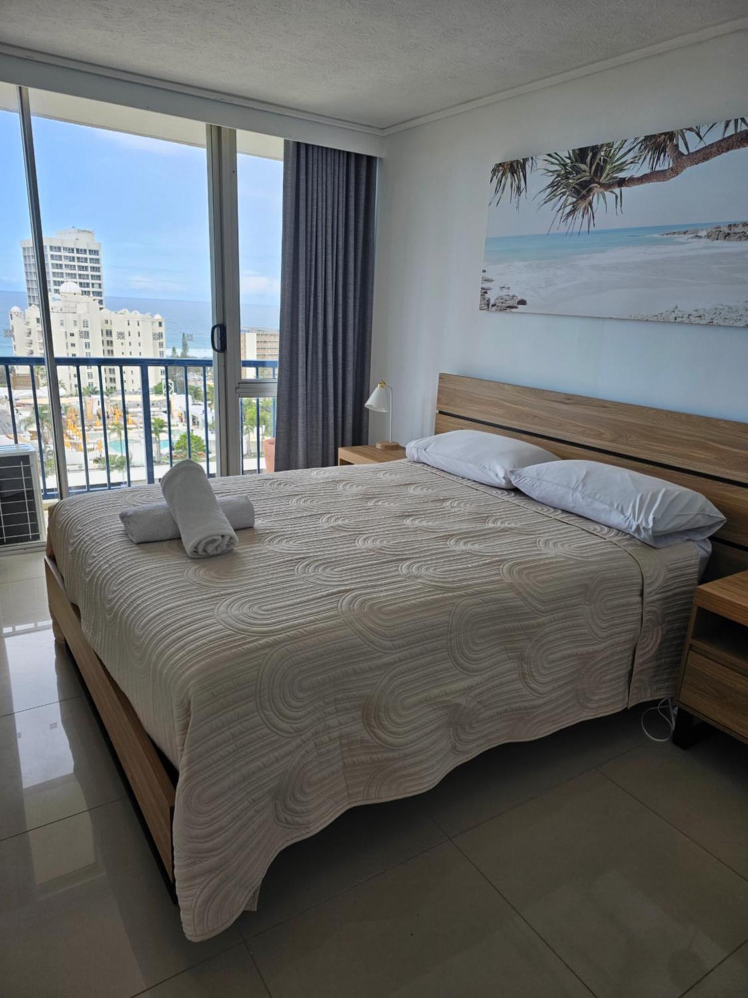 Centrepoint Aparthotel Gold Coast