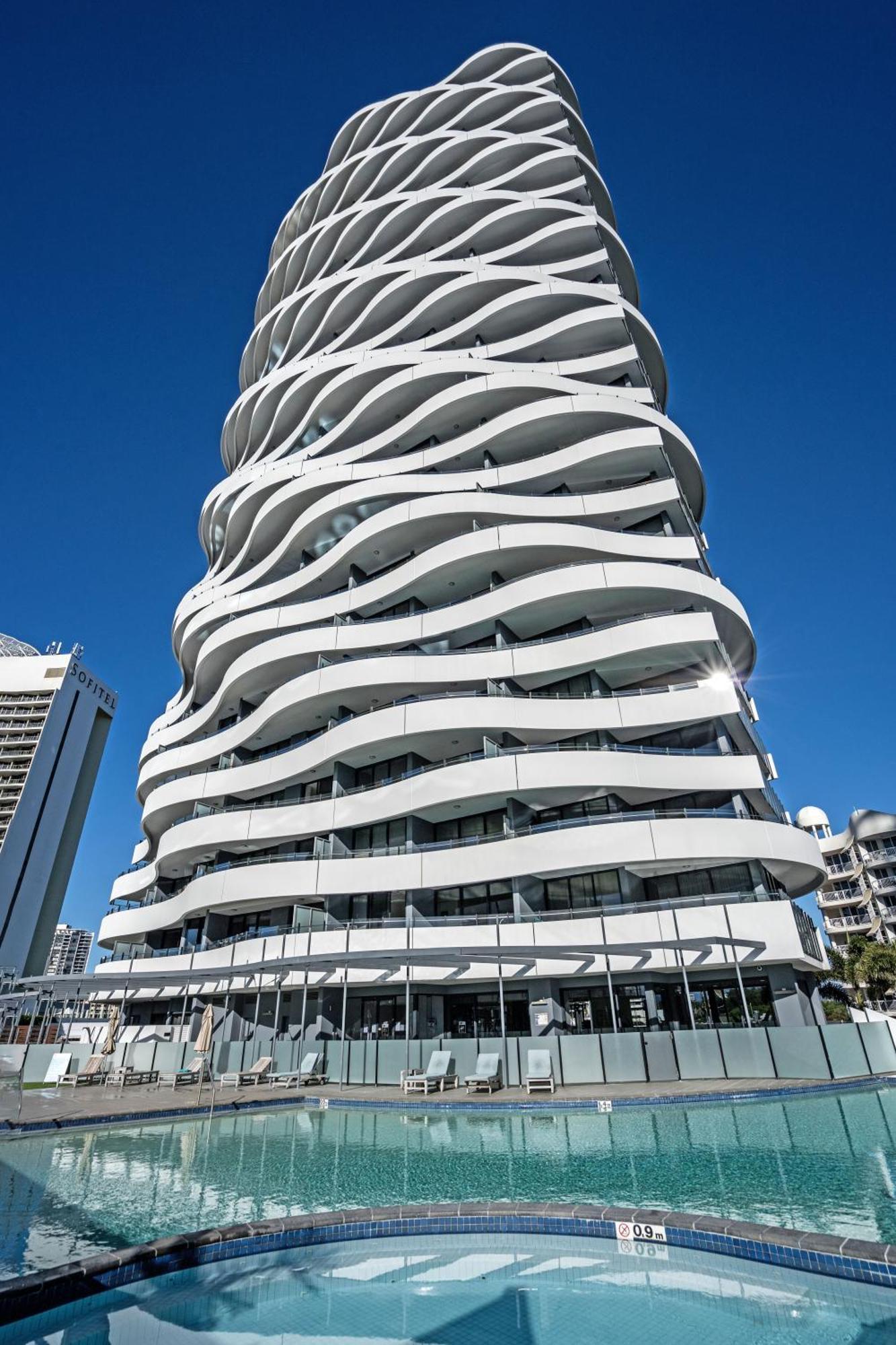 The Wave 4* Gold Coast