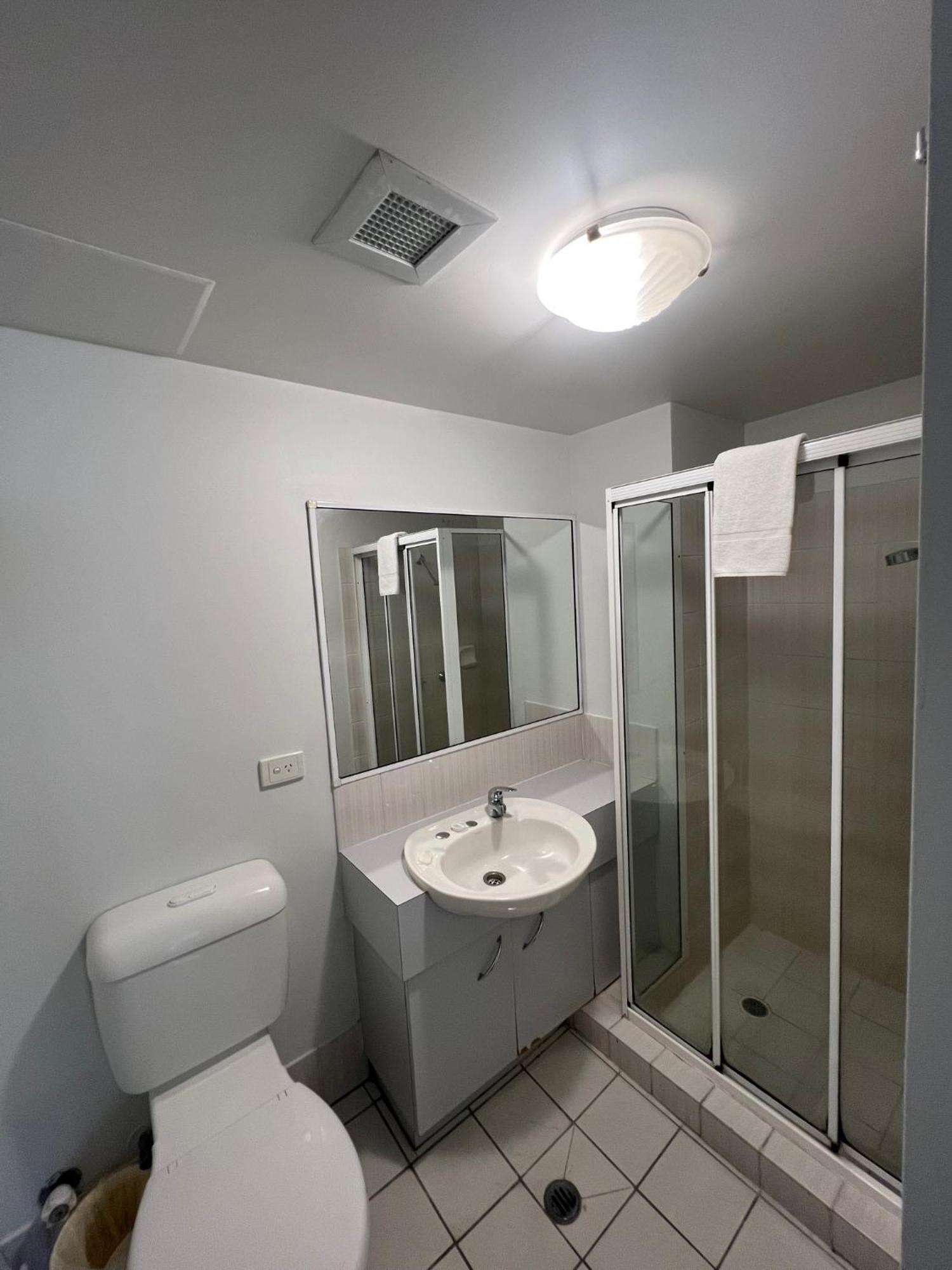 Aparthotel Cascade Gardens Apartments Gold Coast