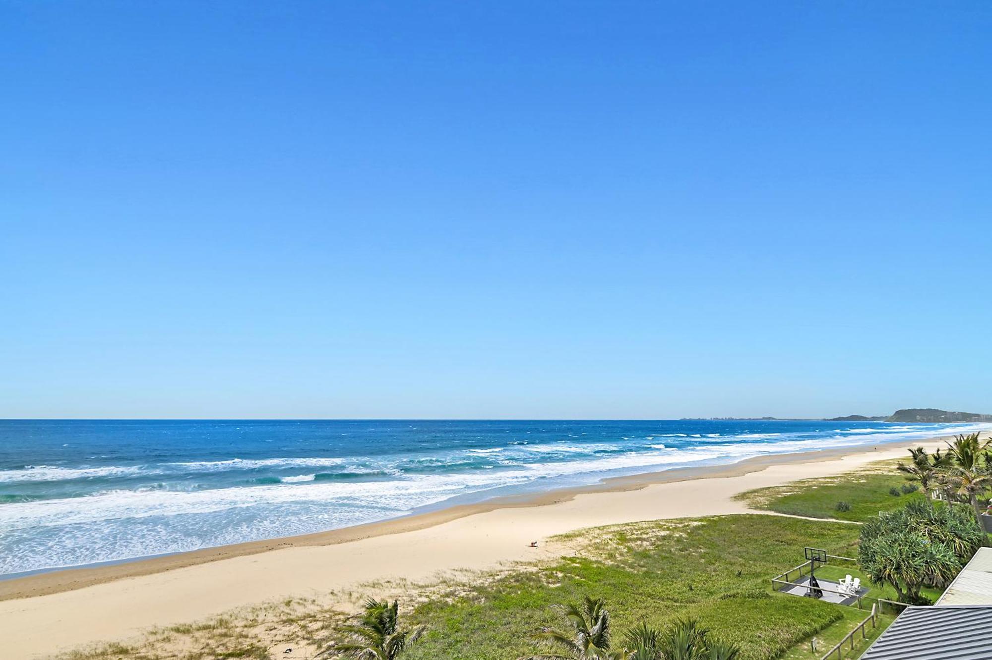 Albatross North Aparthotel 4*