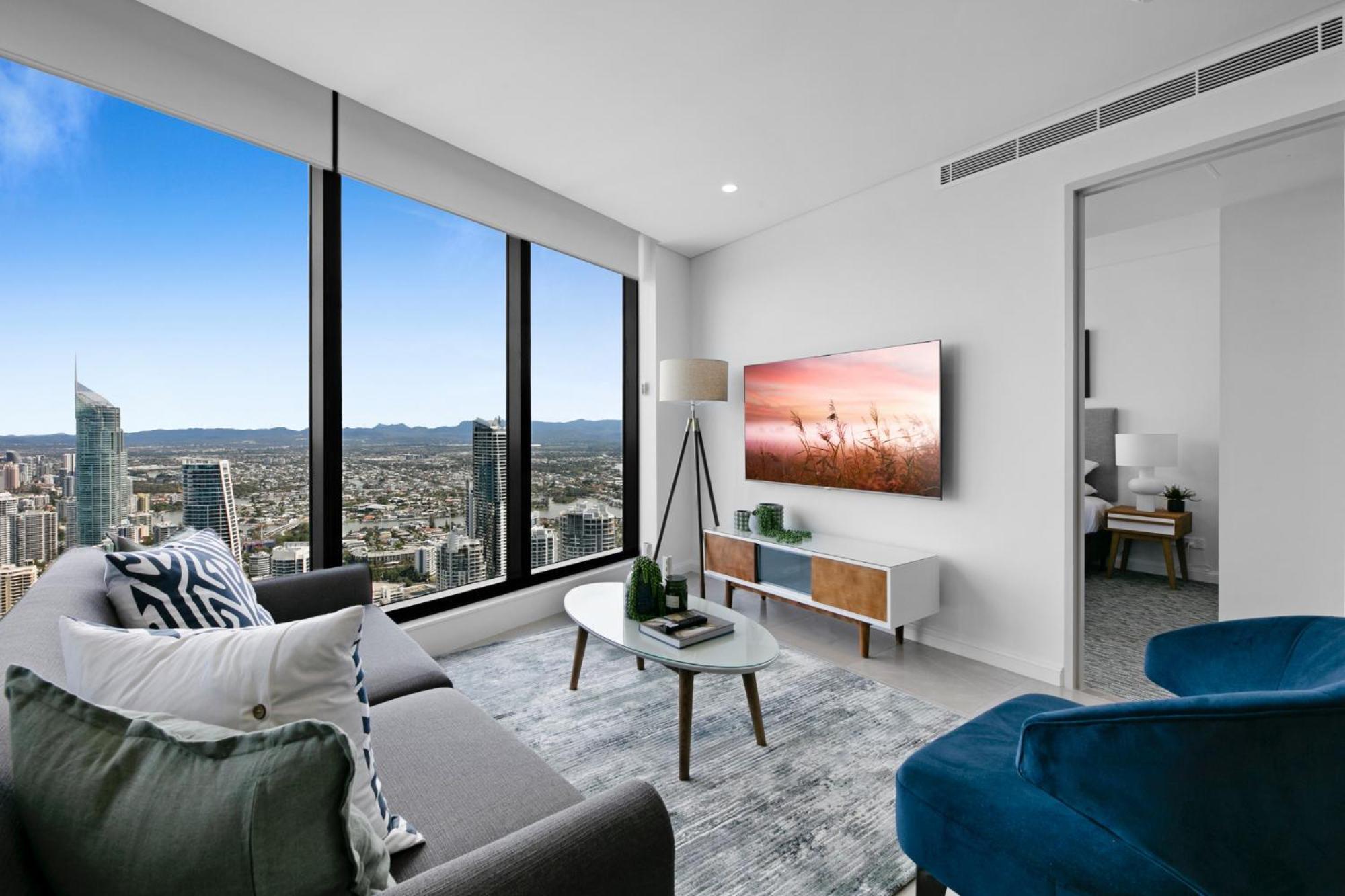 Oceanfront 2-bed With Spectacular View, Pool & Gym Apartment