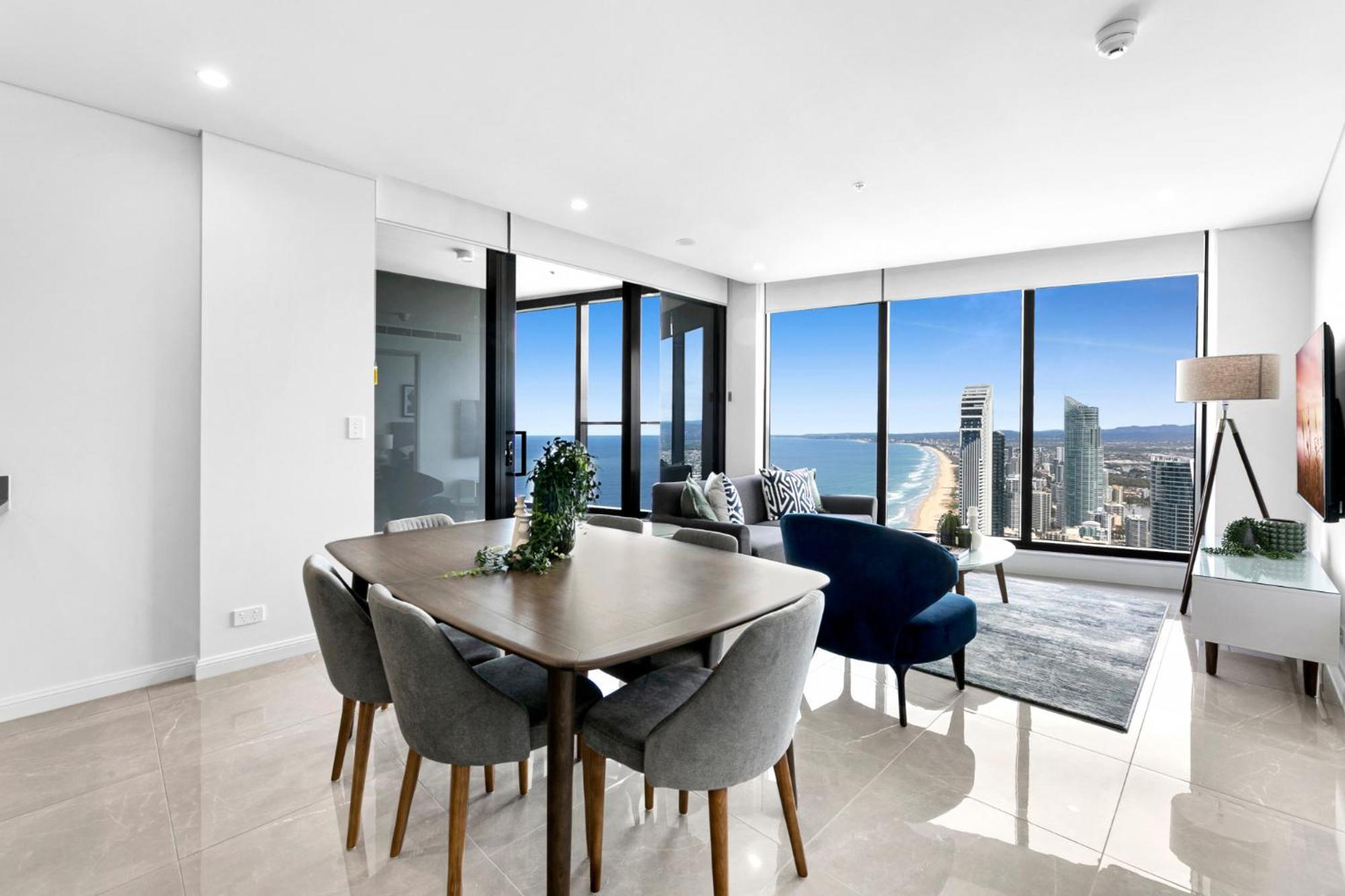 Oceanfront 2-bed With Spectacular View, Pool & Gym *