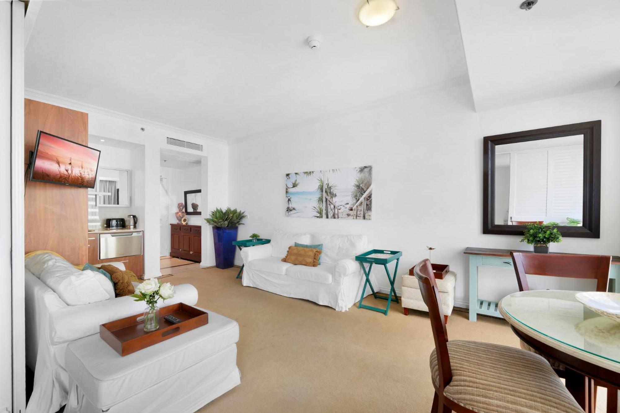 Oceanview 1-bed Sub Penthouse With Pool & Gym Apartment Gold Coast