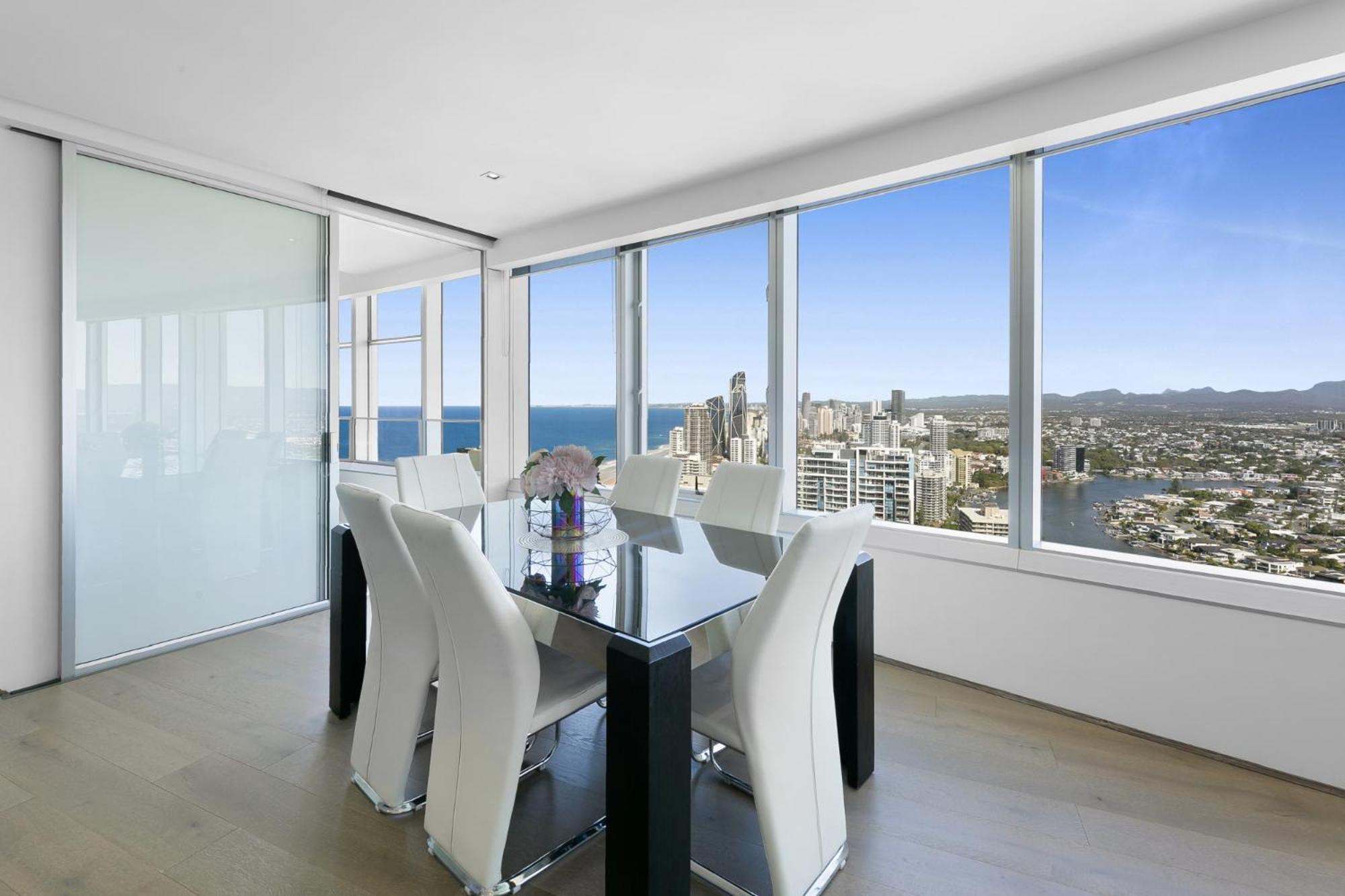 Luxury 3-bed With Pool, Gym & Breathtaking Views Apartment Gold Coast