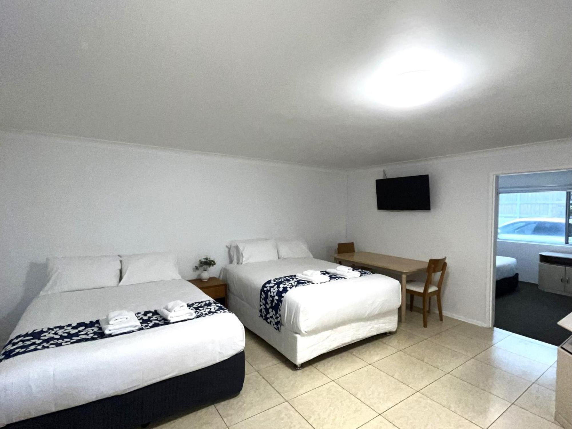 Browns Broadbeach 3* Gold Coast