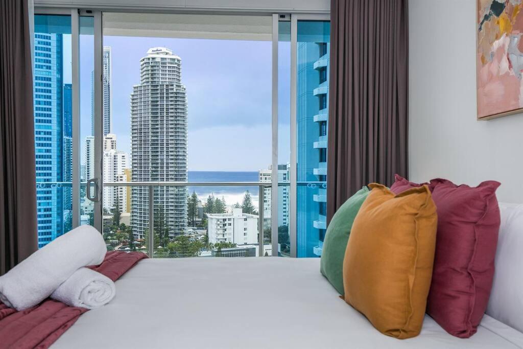 Apartment Bliss By The Ocean Beautiful Views, Walk To Beach! Gold Coast