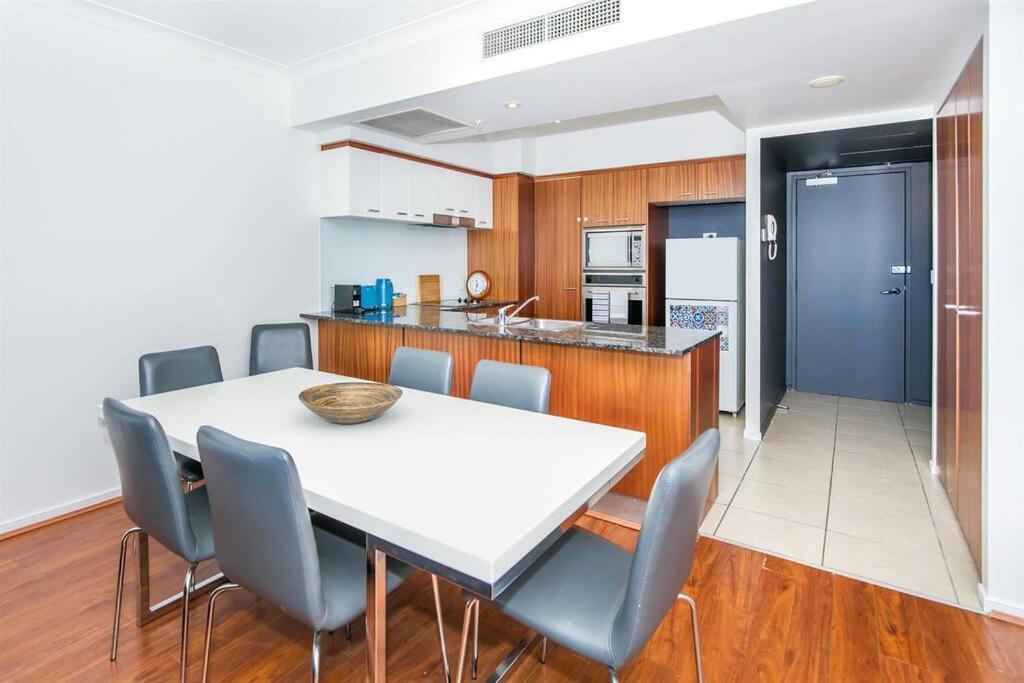 Bliss At Renaissance Apartment *