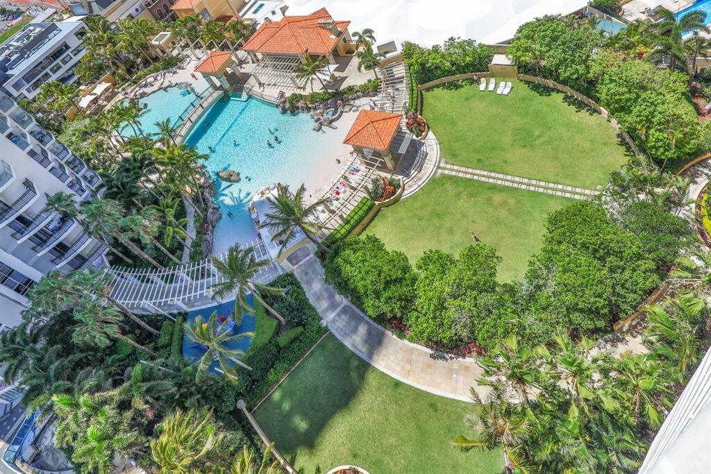 Bliss At Renaissance Apartment *