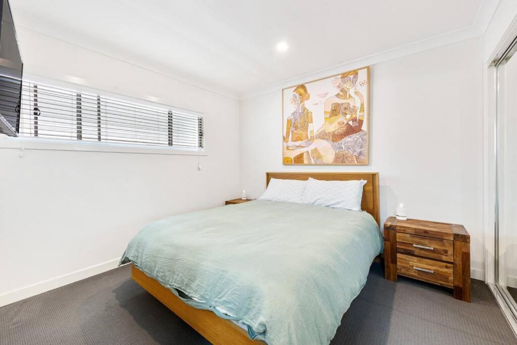 Broadbeach Waterfront With Pool Gold Coast