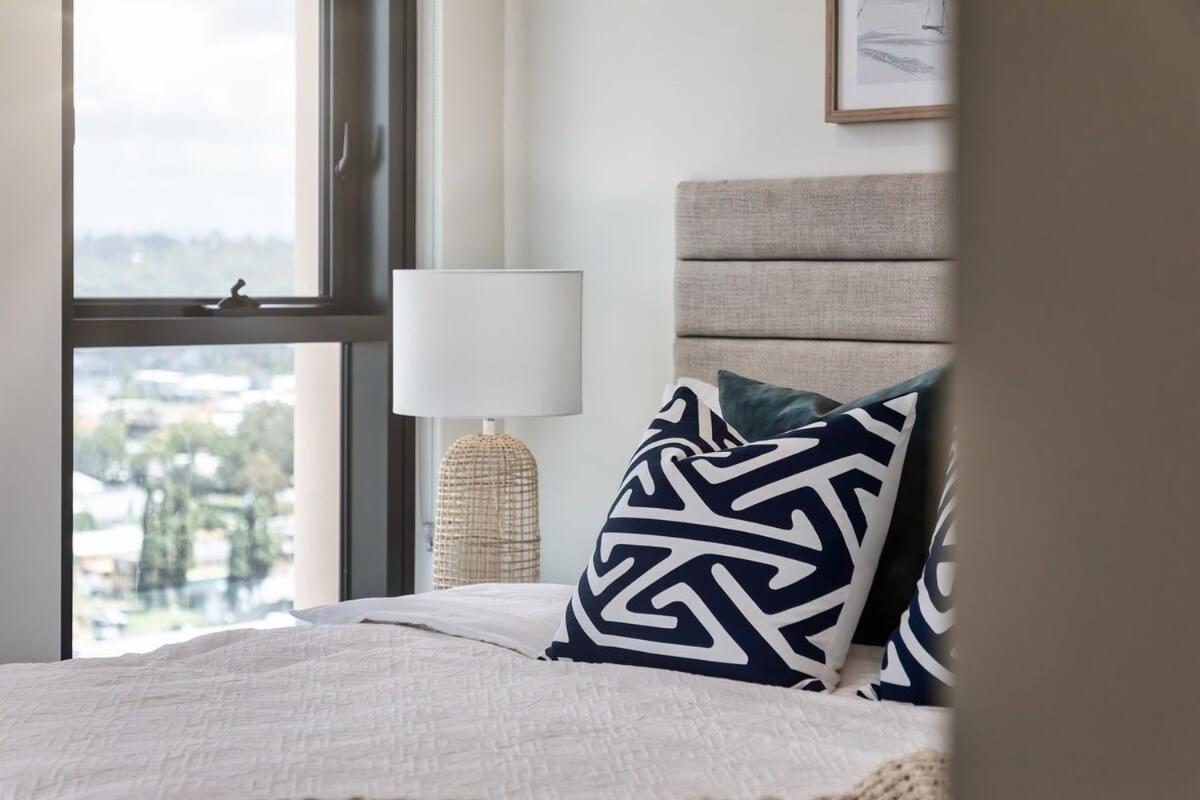 Luxury In Hemingway Palm * Gold Coast