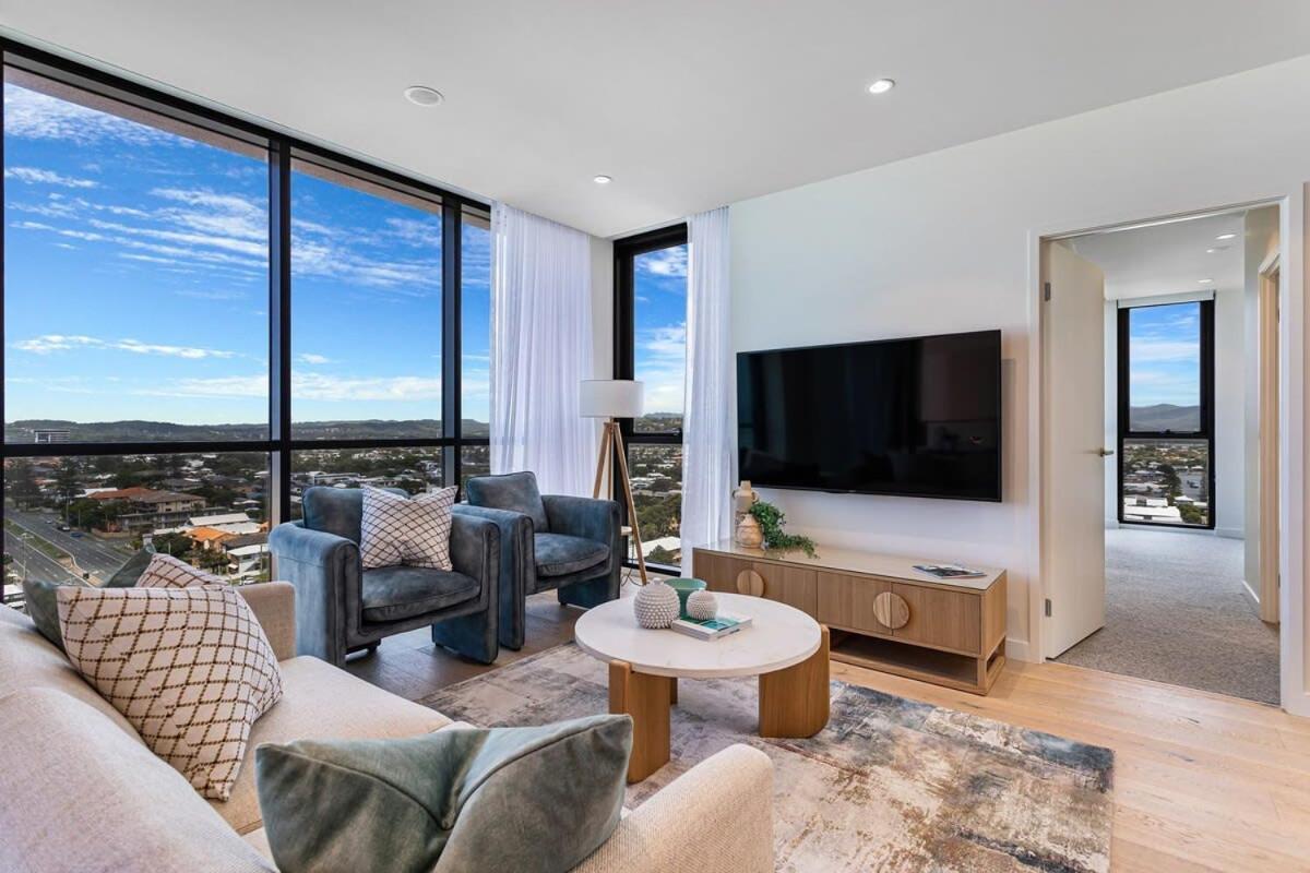 Luxury In Hemingway Palm Gold Coast