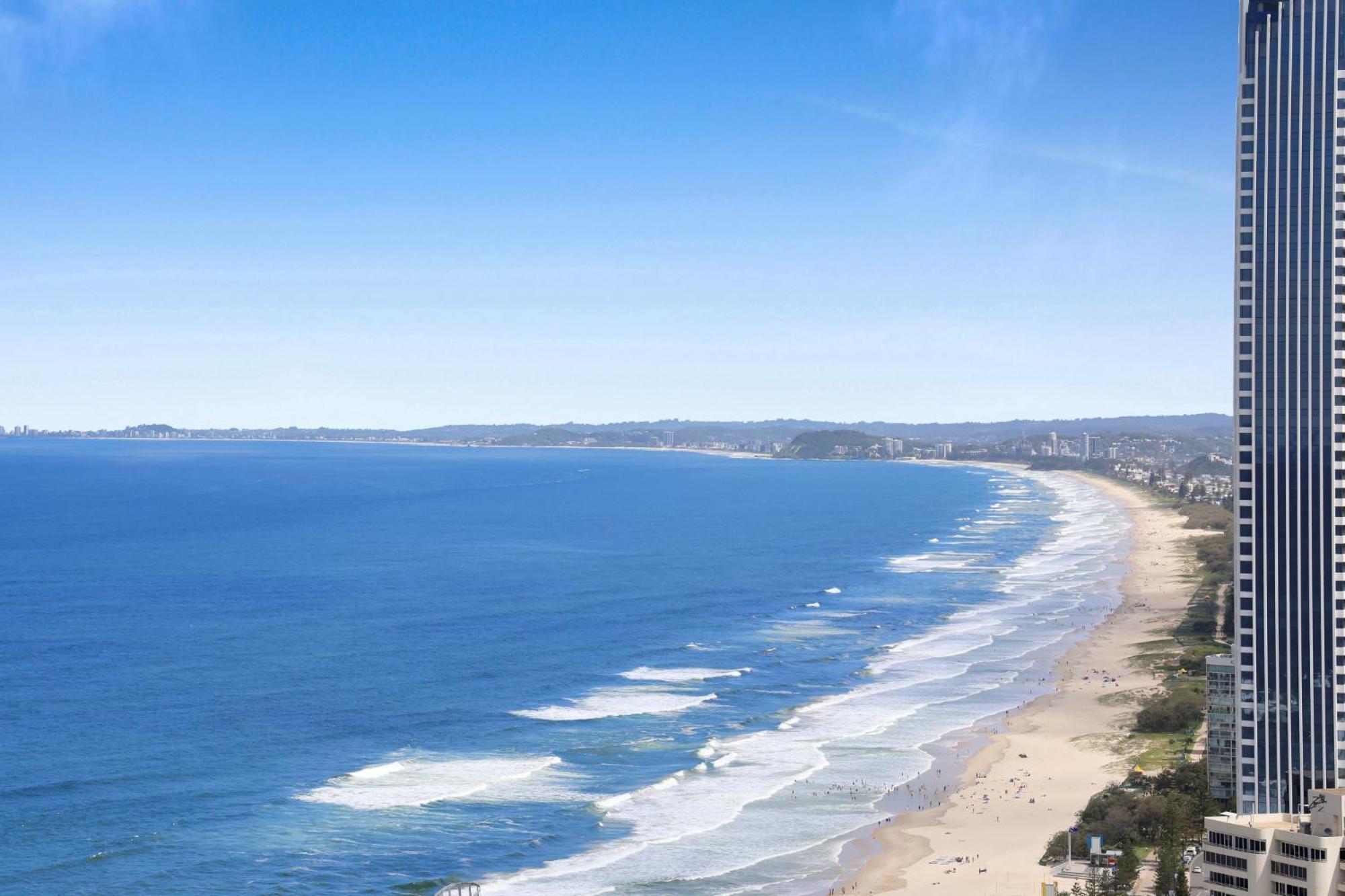 Luxe Oceanfront 1-bed High Rise With Pool & Gym Gold Coast