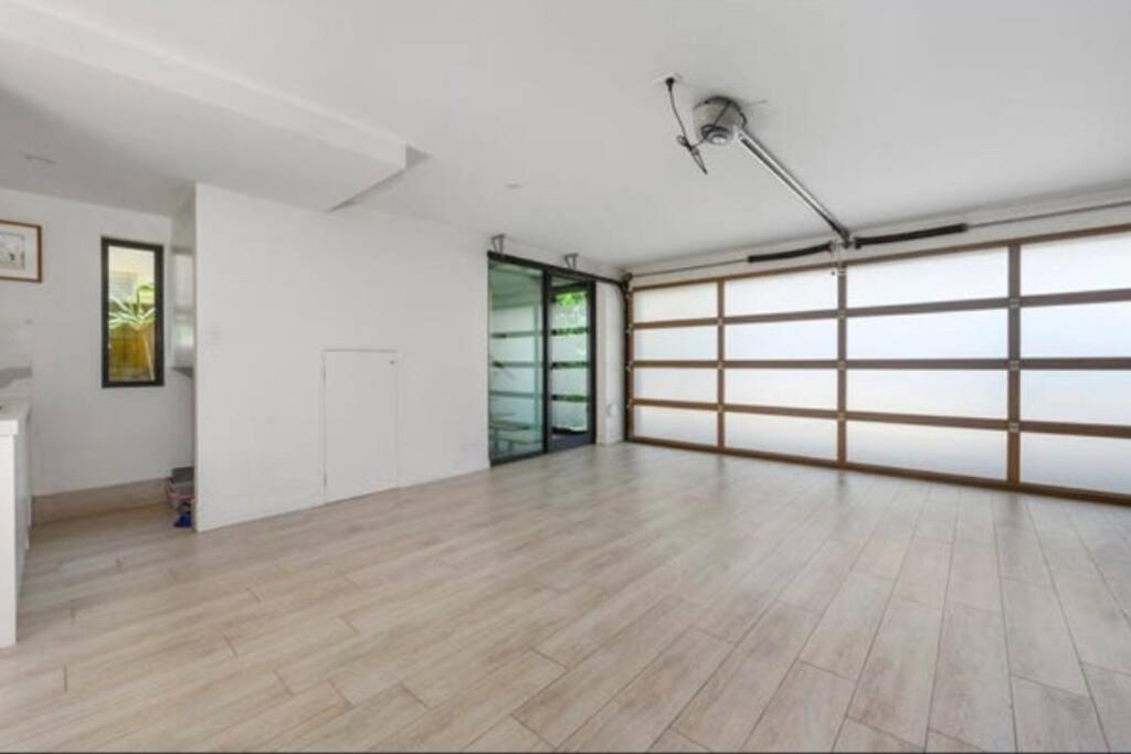 Villa Casa De Mork - Entire 3 Storey Gold Coast