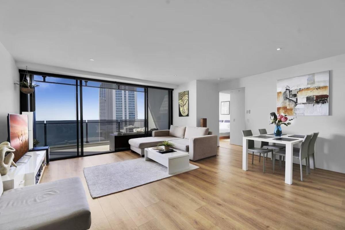 Level 47 Sky High 2br Ocean View