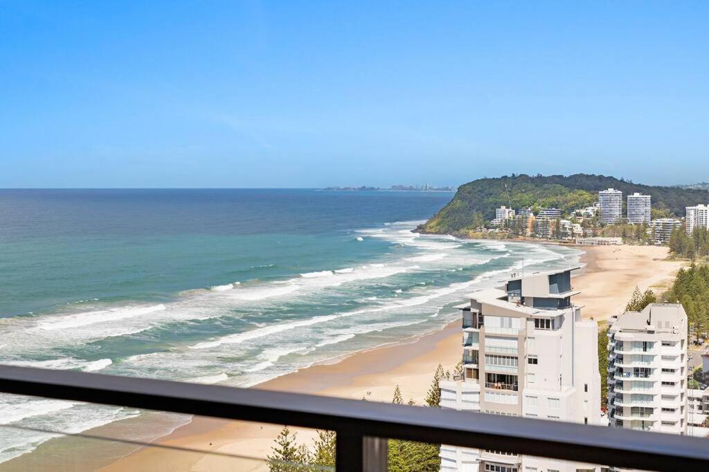 Breathtaking Penthouse Paradise Ocean Views Pool Apartment Gold Coast