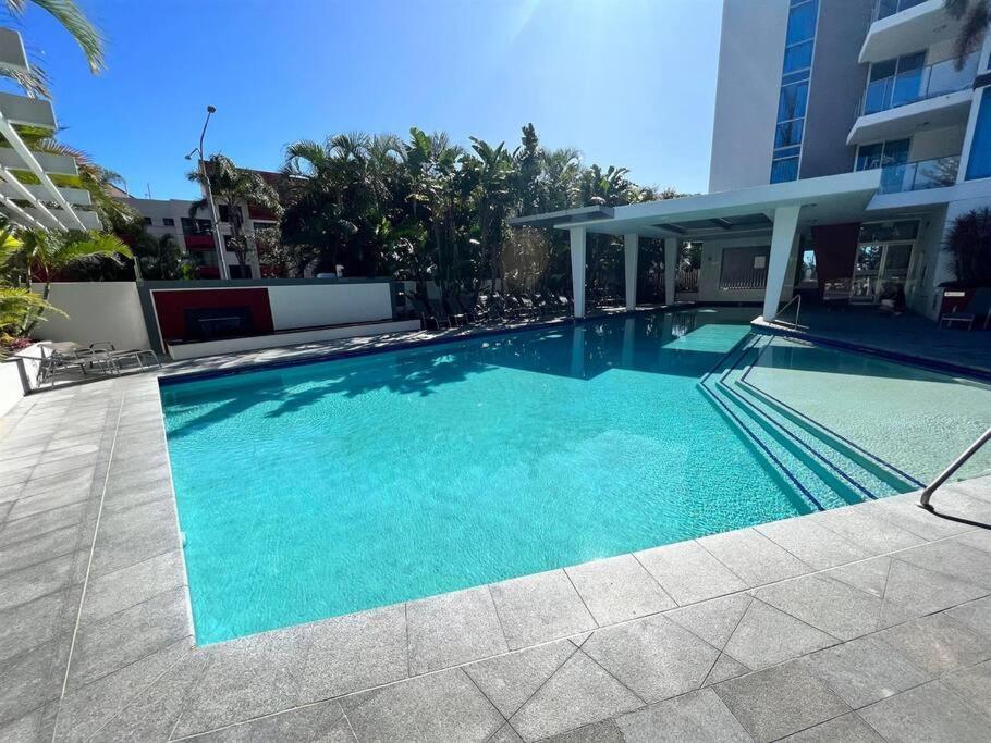 Apartment Bliss By The Ocean Beautiful Views, Walk To Beach! *