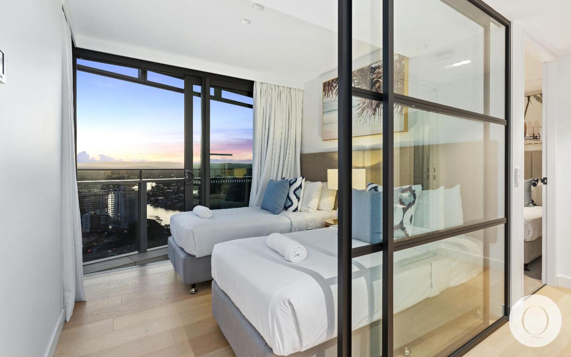 Luxury Units At The Jewel Residences - Q Apartment
