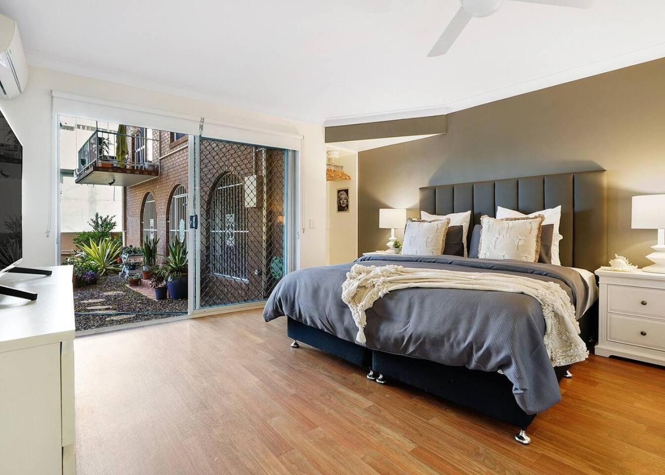 'sunset Stunner' Palm Springs-inspired River Oasis Gold Coast