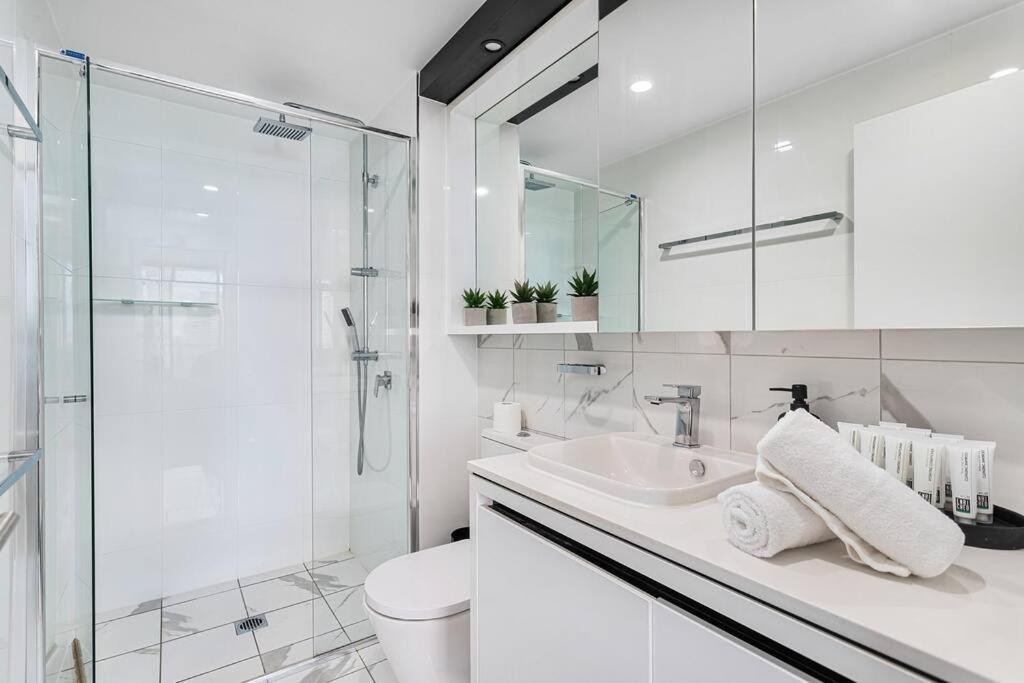 Opus - At Your Doorstep Short Walk To Light Rail Apartamento Gold Coast