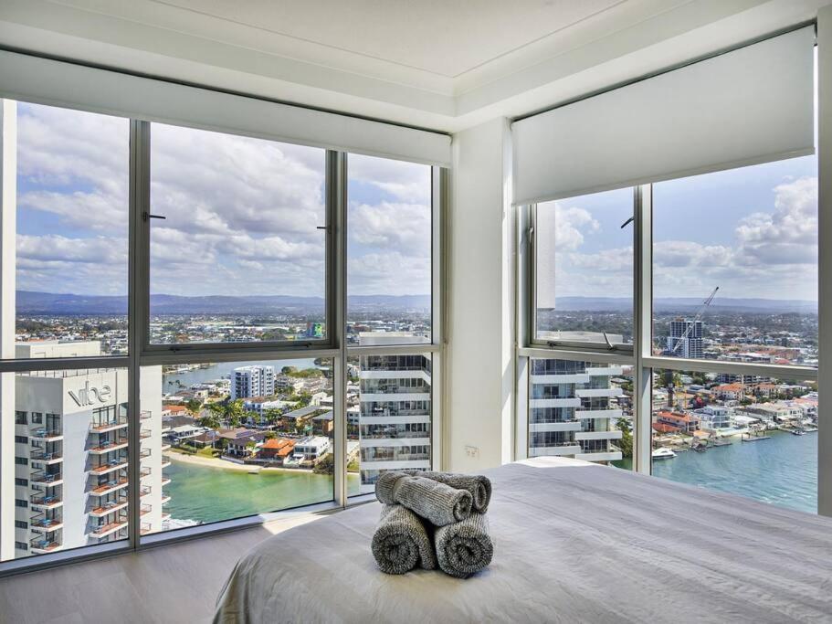 Luxurious In Surfers Gold Coast