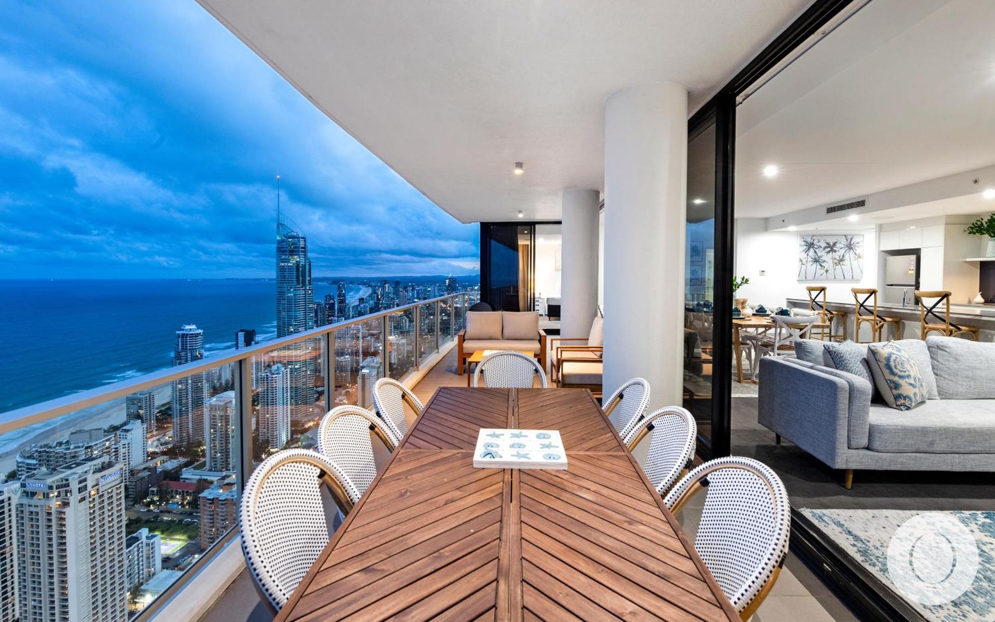 Private At Circle On Cavill - Q Apartment *