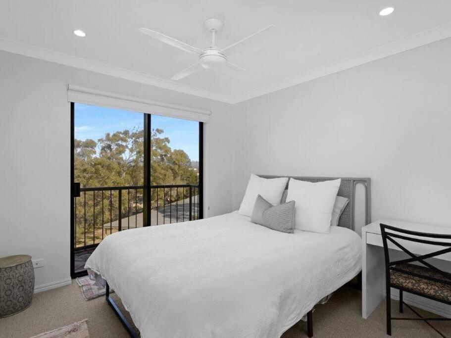 Resort, Perfect Location ! * Gold Coast