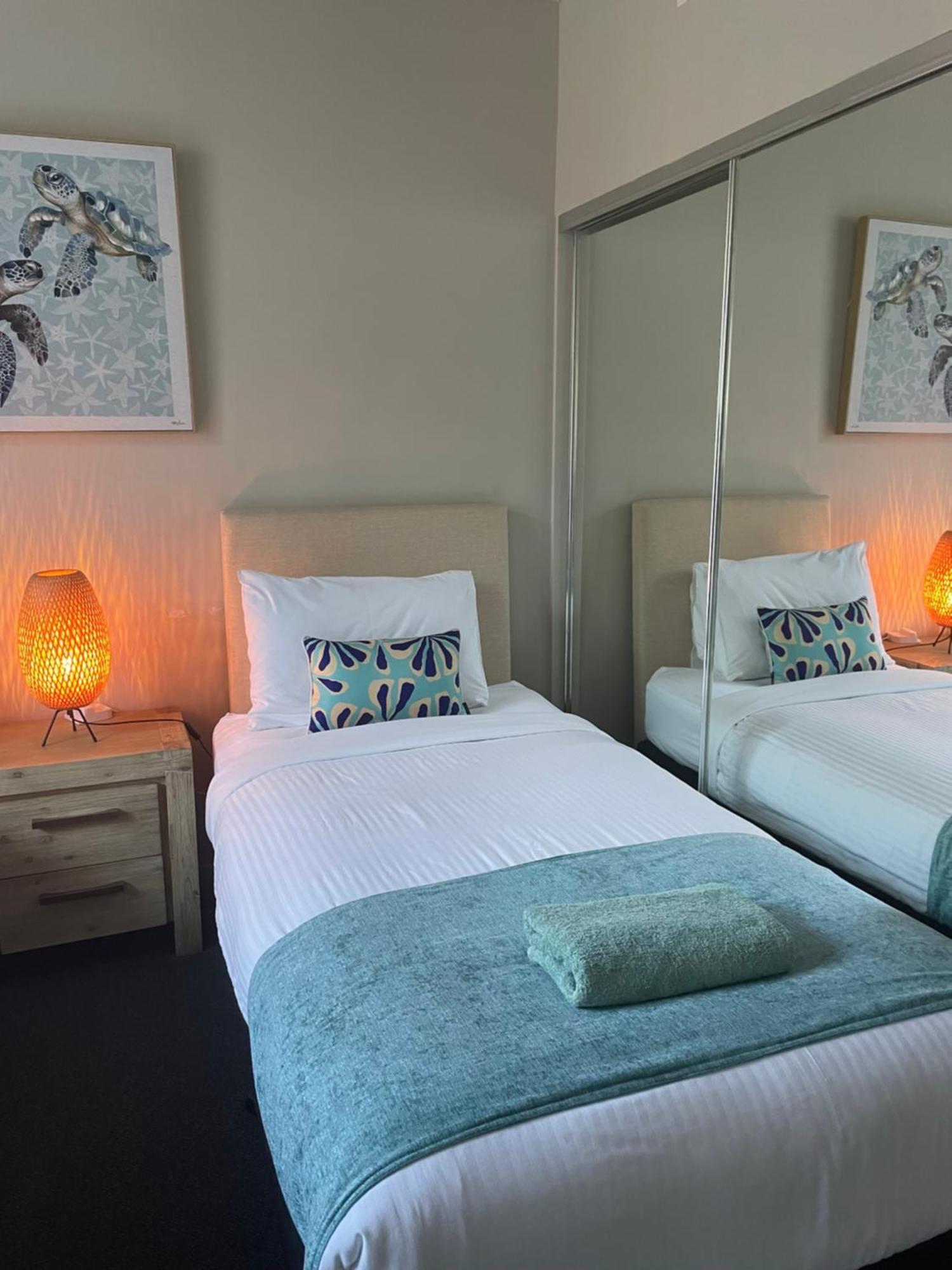 Apartment Milhaven At Chevron Renaissance Tower Gold Coast
