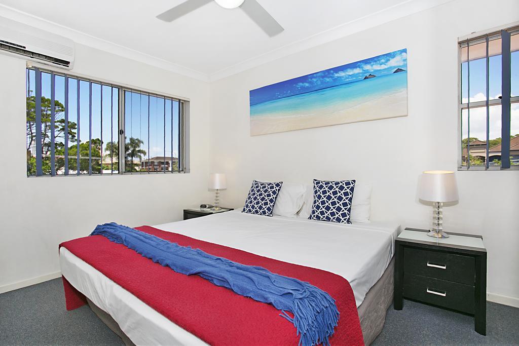 Santana Surfers Paradise Aparthotel Gold Coast
