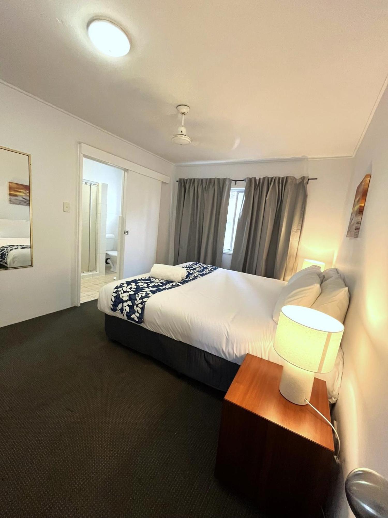 Motel Browns Broadbeach Gold Coast