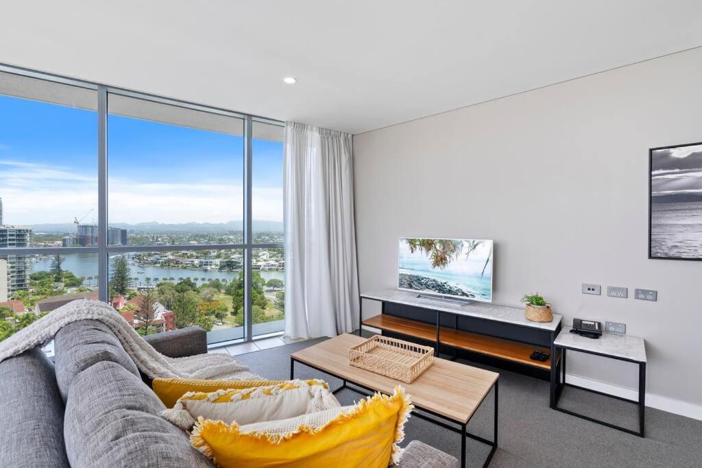 Spectacular Views From Wyndham Apartment Gold Coast