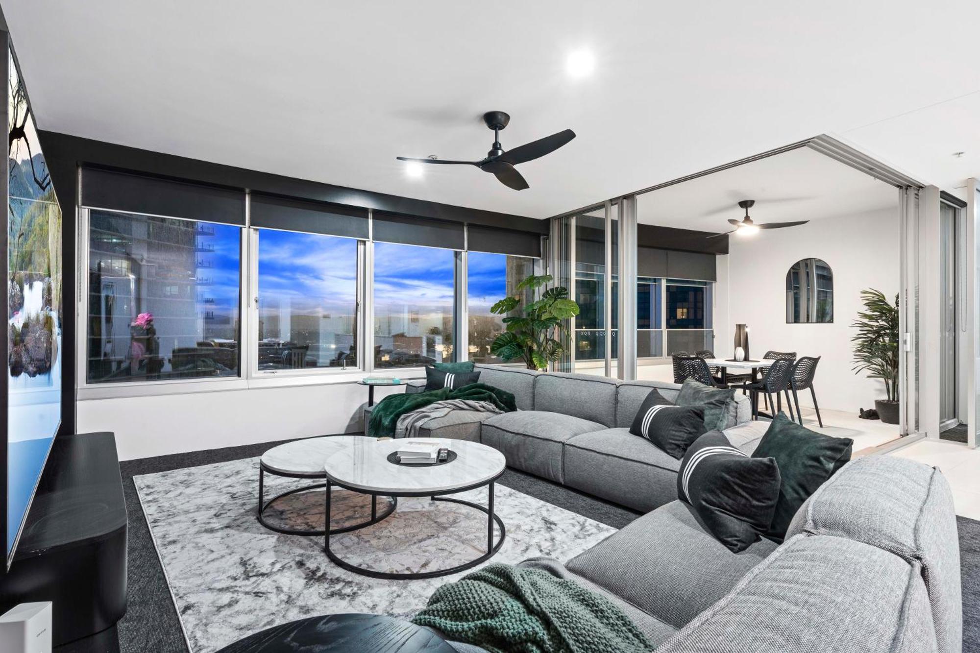 Q Tower In Surfers Paradise - From Level 3 - Self Contained & Privately Managed - Wow * Gold Coast