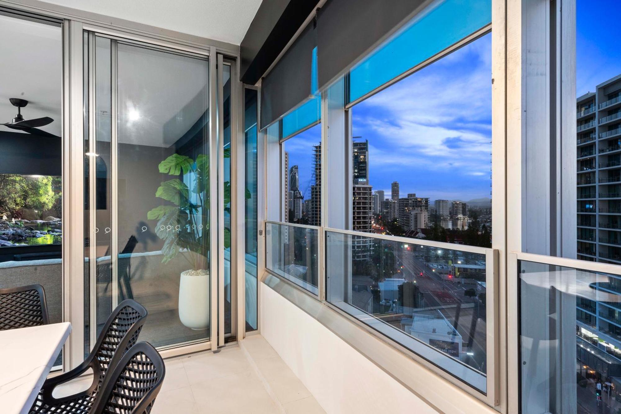 Q Tower In Surfers Paradise - From Level 3 - Self Contained & Privately Managed - Wow Apartment Gold Coast