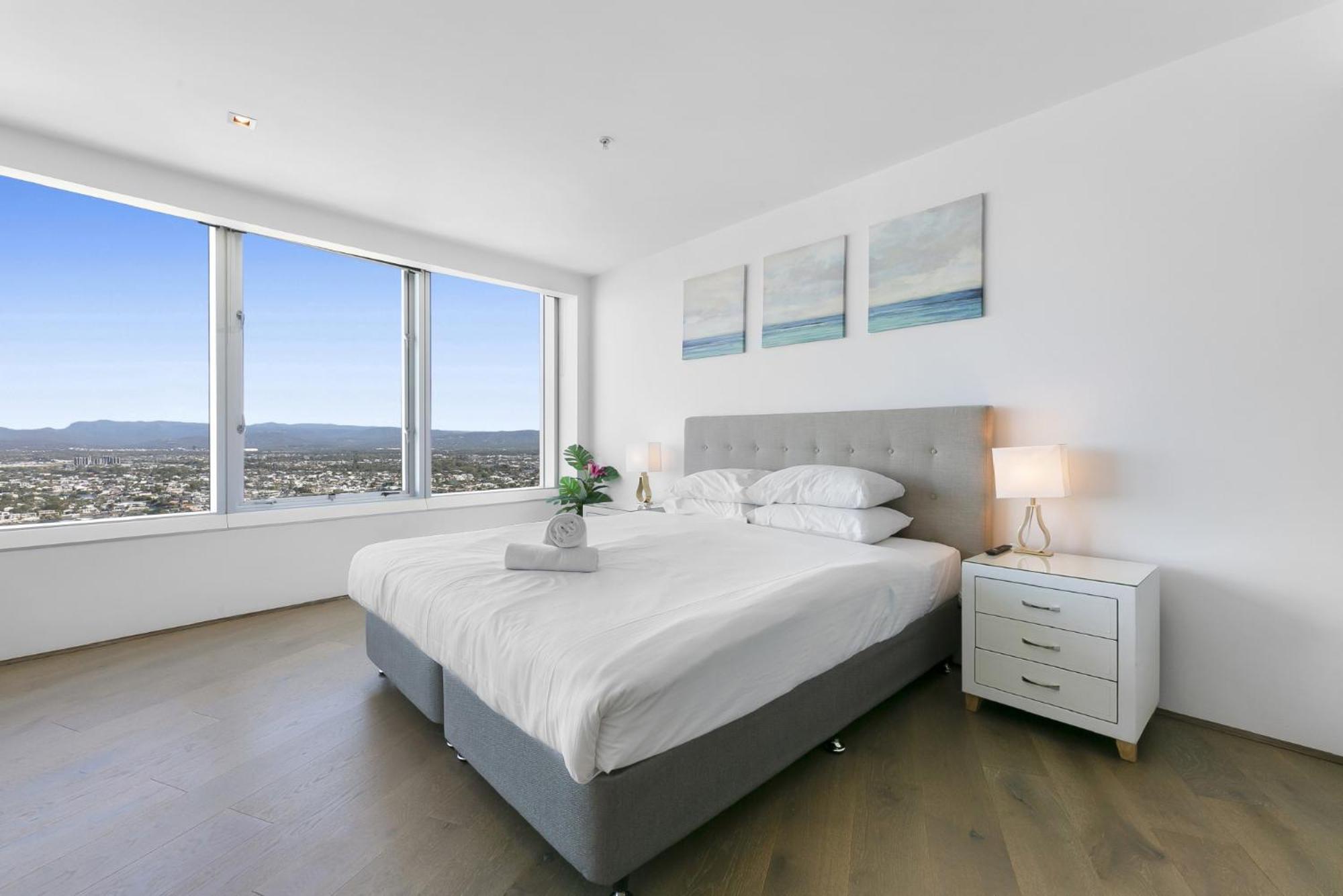 Luxury 3-bed With Pool, Gym & Breathtaking Views Apartment Gold Coast