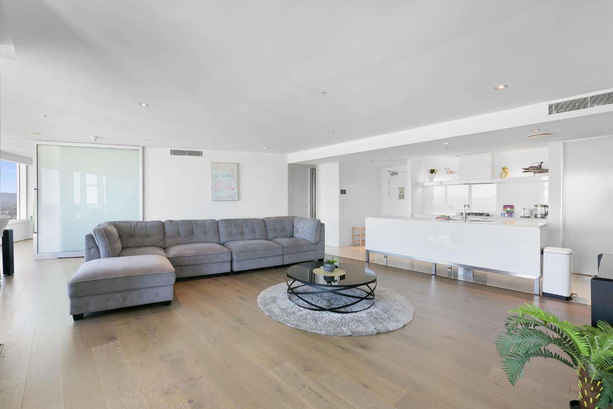 Apartment Luxury 3-bed With Pool, Gym & Breathtaking Views Gold Coast