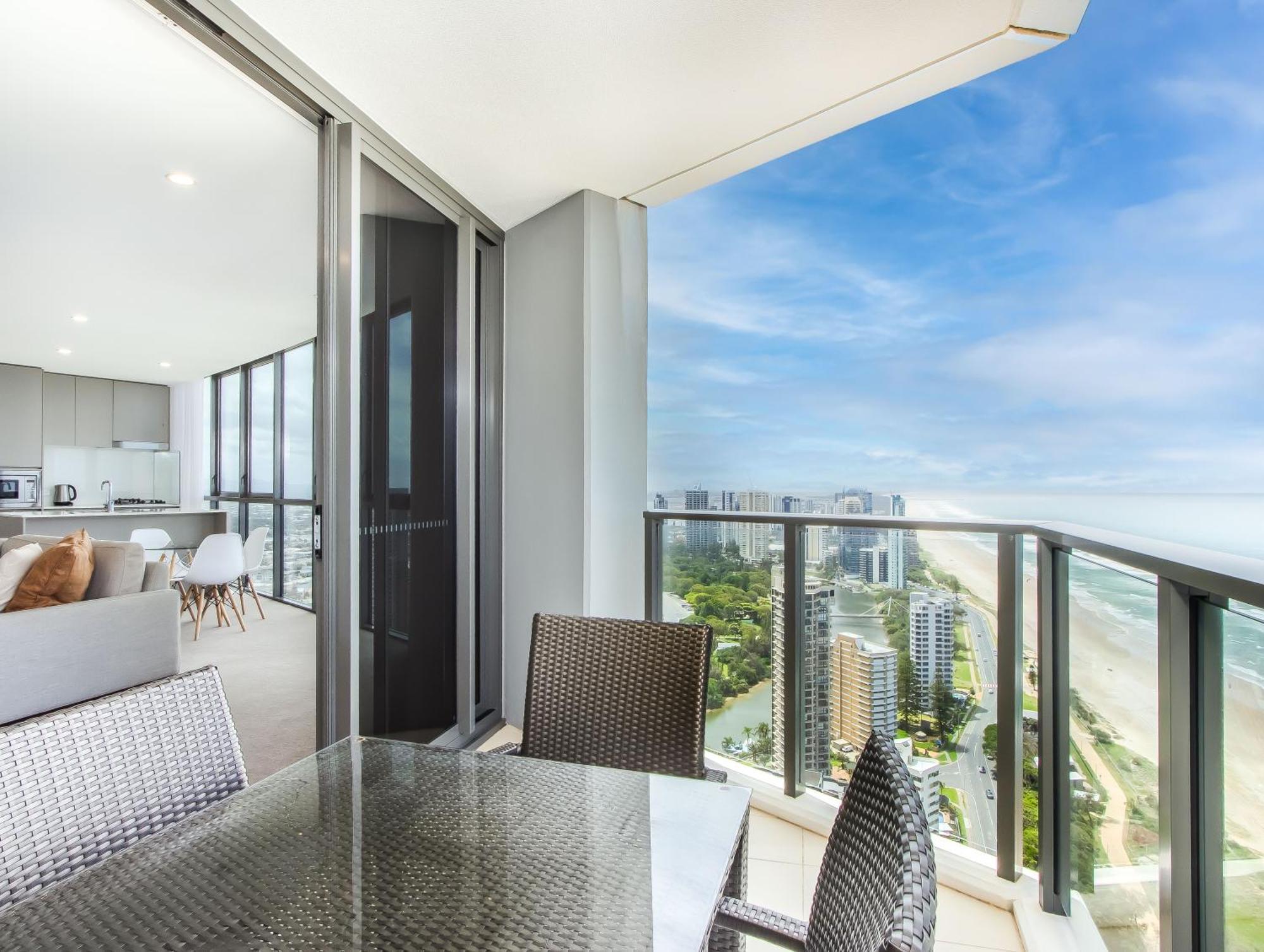Premium Oceanfront Unit At Rhapsody Surfers Paradise * Gold Coast