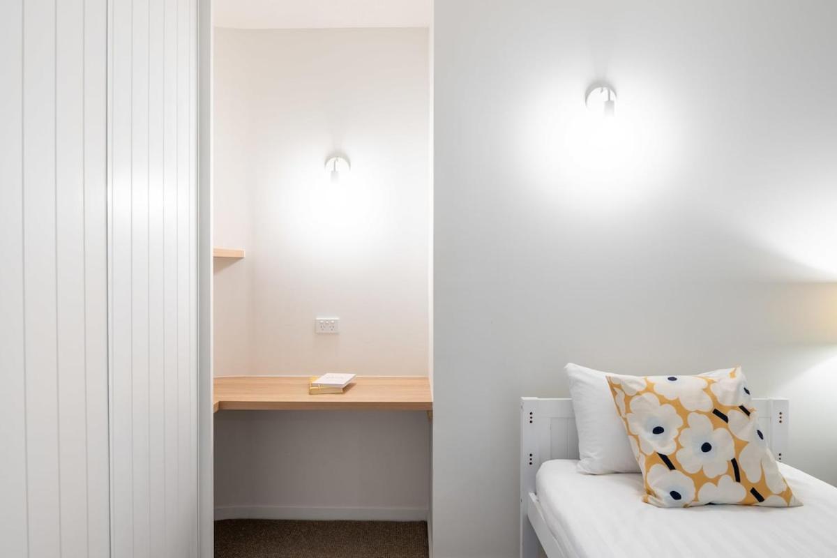 The Rocks 1c Apartment *