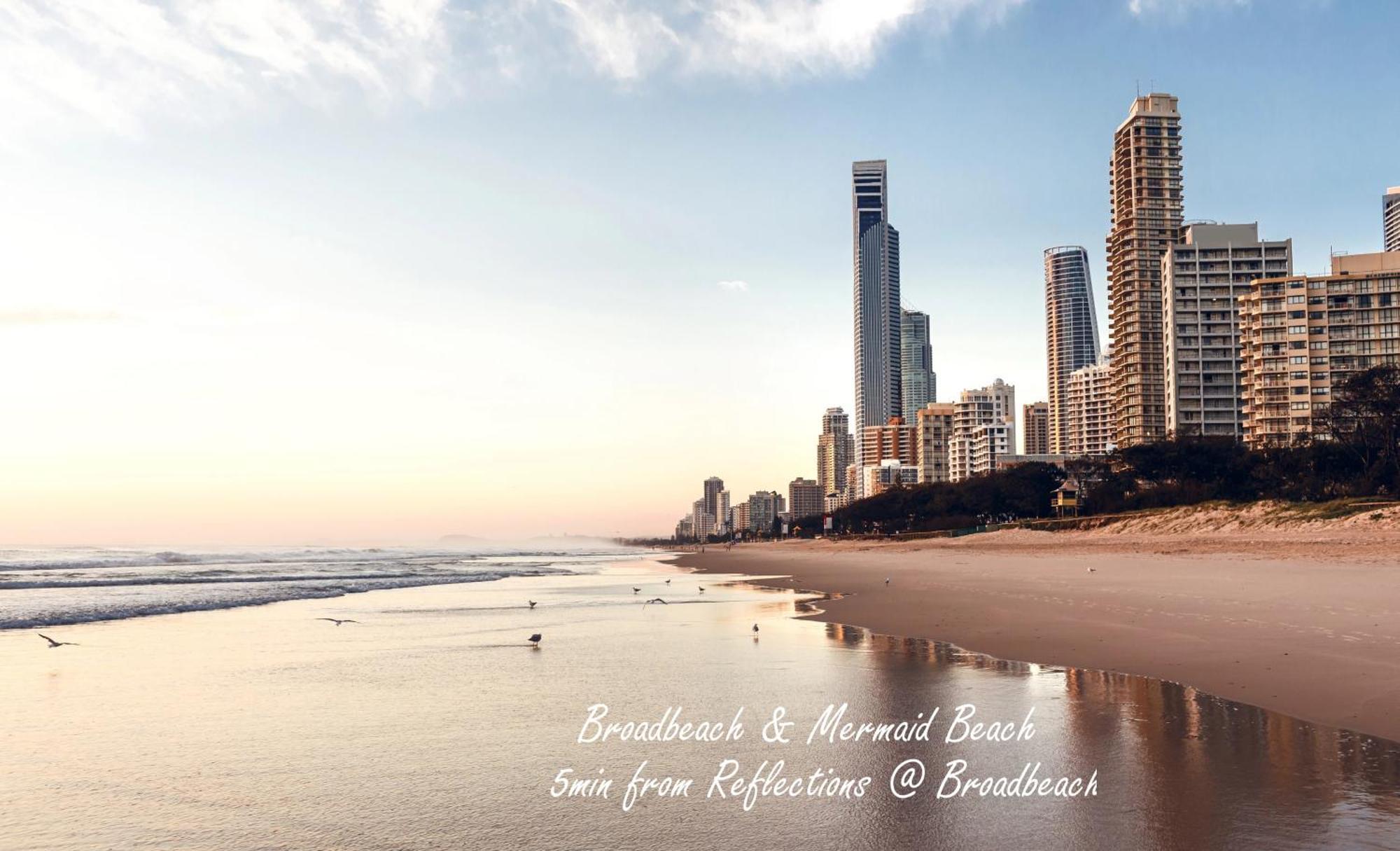 Reflections Broadbeach- Heated Pool! Complete Waterfront Entertainer With Huge Deck, Pool Table And Pontoon Gold Coast