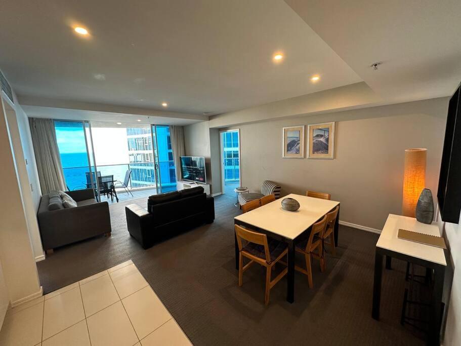 Apartment Hilton Surfers High Floor Beach Views *