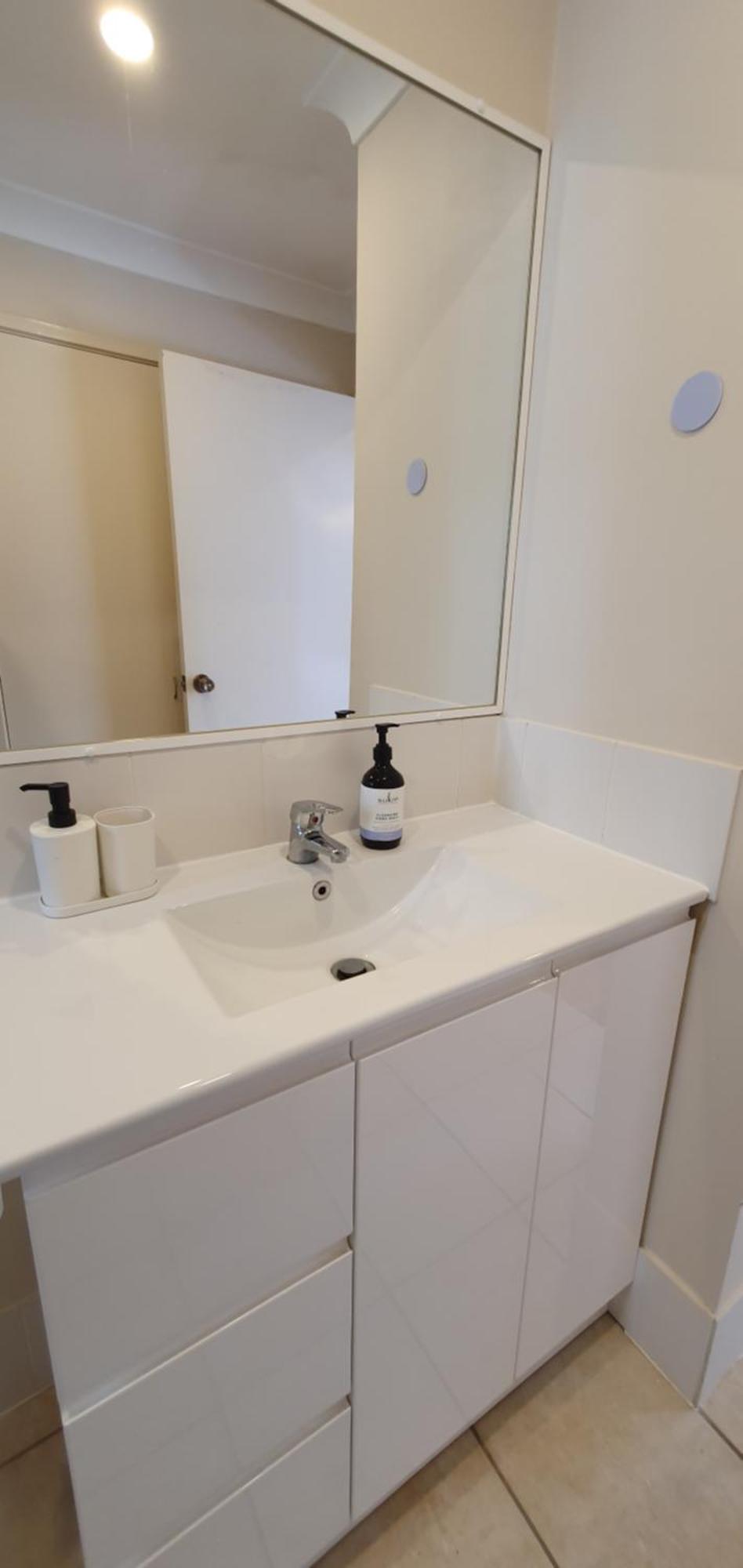 Family Retreat, 1 And Half Kms, Shops, Full Gold Coast