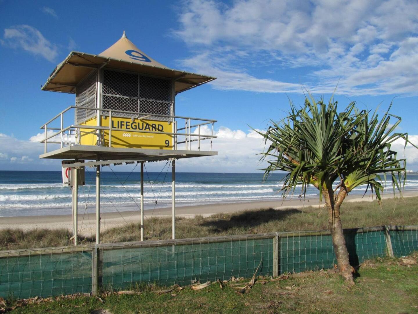 Apartment Family Retreat, 1 And Half Kms, Shops, Full Gold Coast