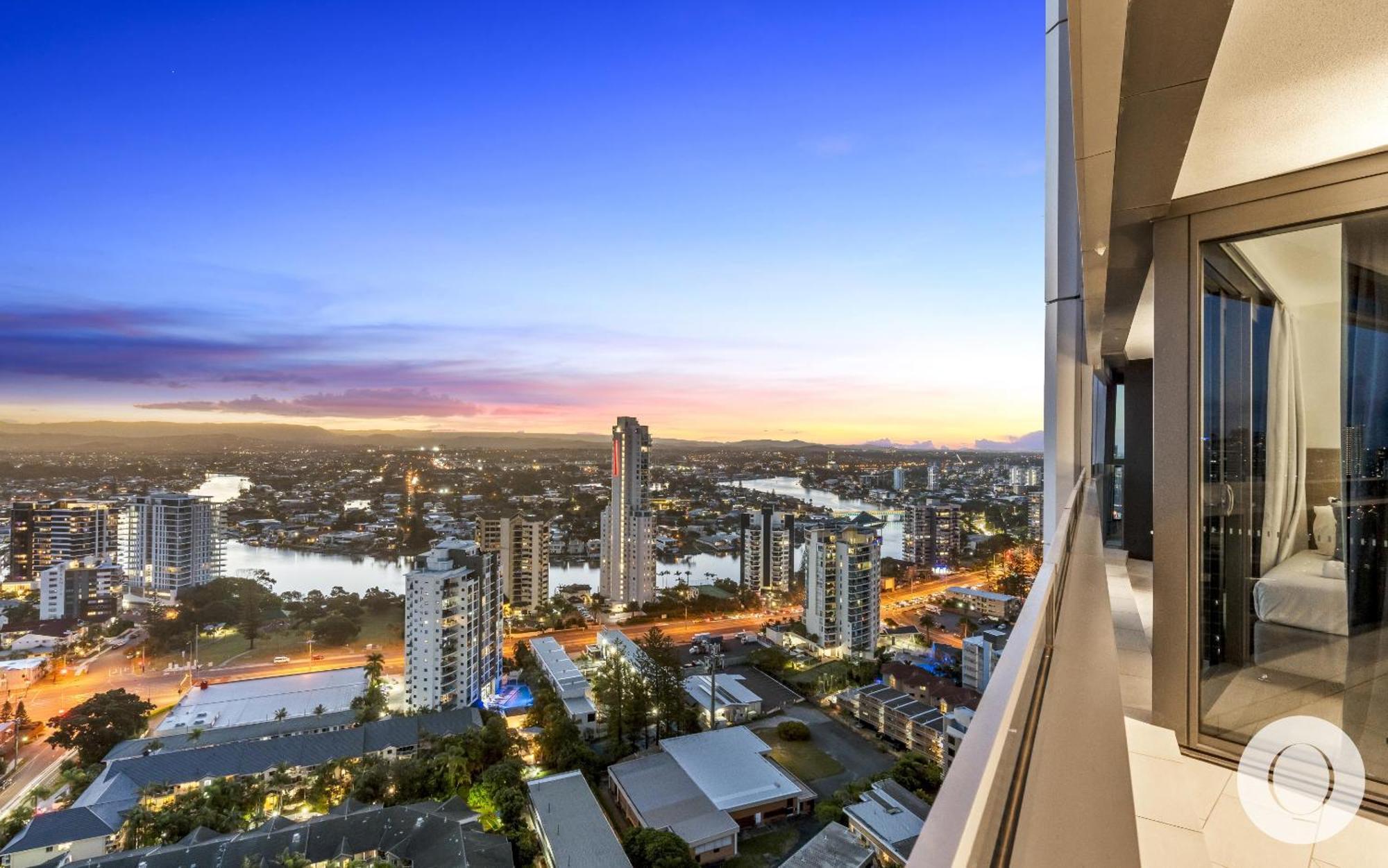 Apartment Luxury Units At The Jewel Residences - Q Gold Coast