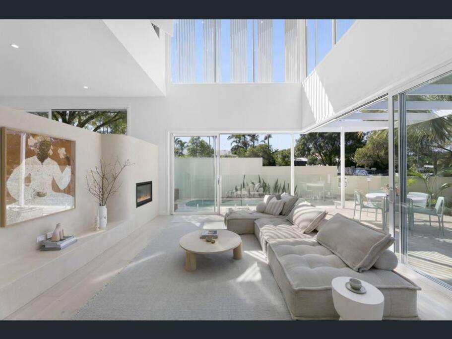 Luxury Mermaid Waters Gold Coast
