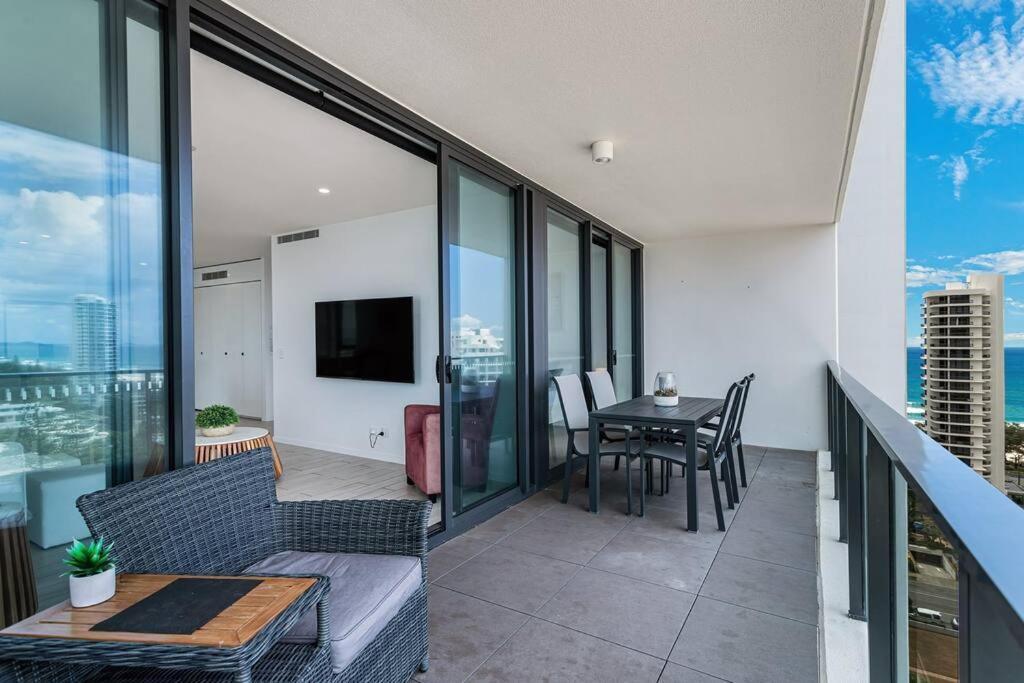 Opus - At Your Doorstep Short Walk To Light Rail Apartamento Gold Coast