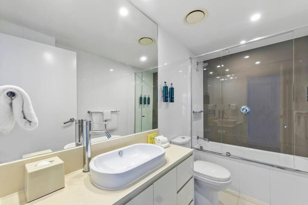 Oceanside Sky Dream Hilton 2.5bdr With 180° Views * Gold Coast