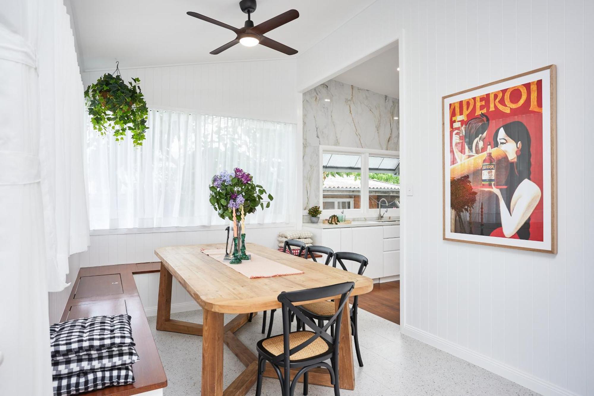 The Queenslander! Complete Entertainer - Huge - Stylish - Games - Full Level Pool - Smokehouse - Secure Parking - Yard #new! Holiday home *